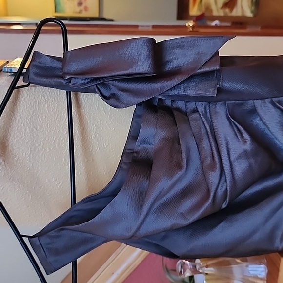 White by Vera Wang hammered satin bow dress 6 in smokey haze - Picture 5 of 16